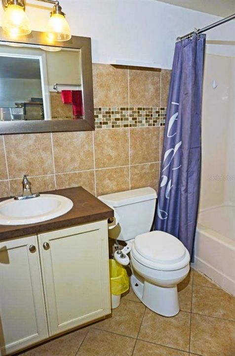 For Sale: $129,900 (1 beds, 1 baths, 456 Square Feet)
