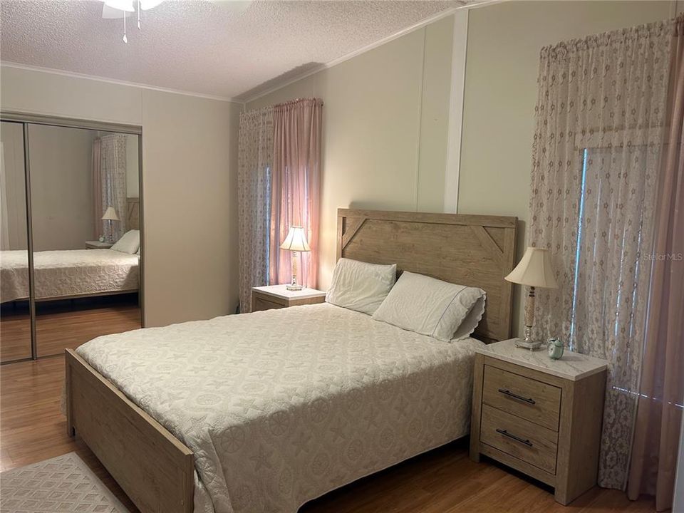 Под контрактом: $179,000 (2 спален, 2 ванн, 1566 Квадратных фут)