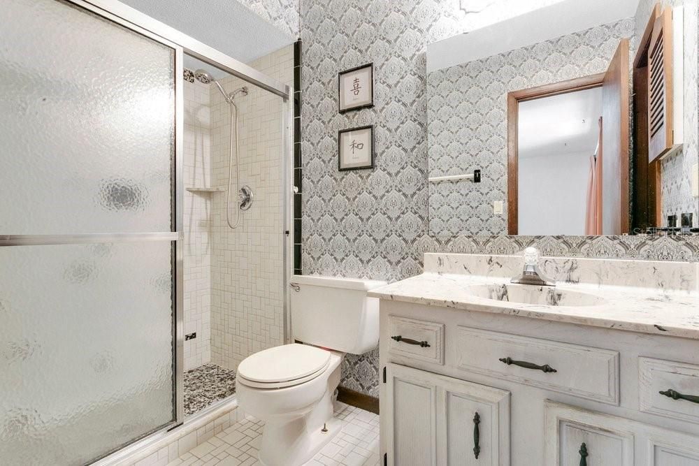 Activo con contrato: $409,000 (3 camas, 2 baños, 1584 Pies cuadrados)