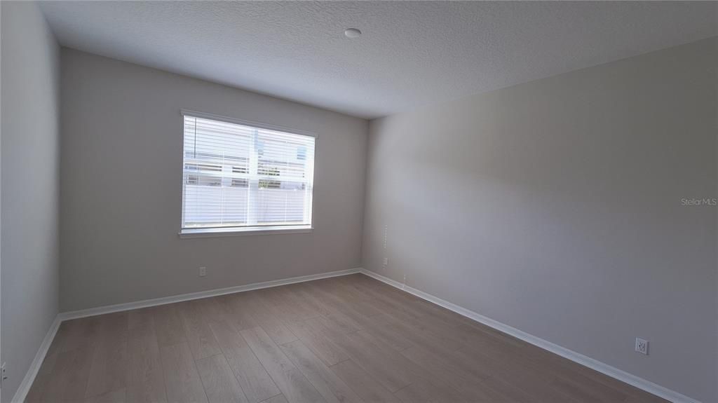 Active With Contract: $2,400 (4 beds, 2 baths, 1850 Square Feet)