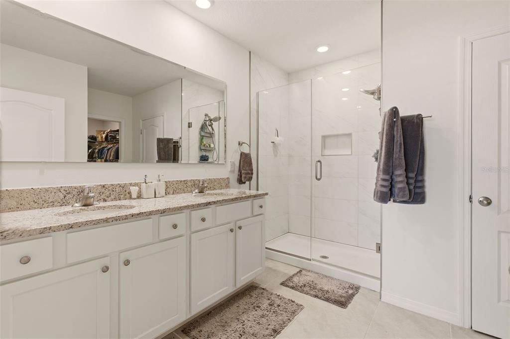 Active With Contract: $391,000 (4 beds, 2 baths, 1836 Square Feet)