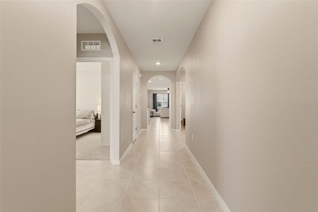 Active With Contract: $391,000 (4 beds, 2 baths, 1836 Square Feet)