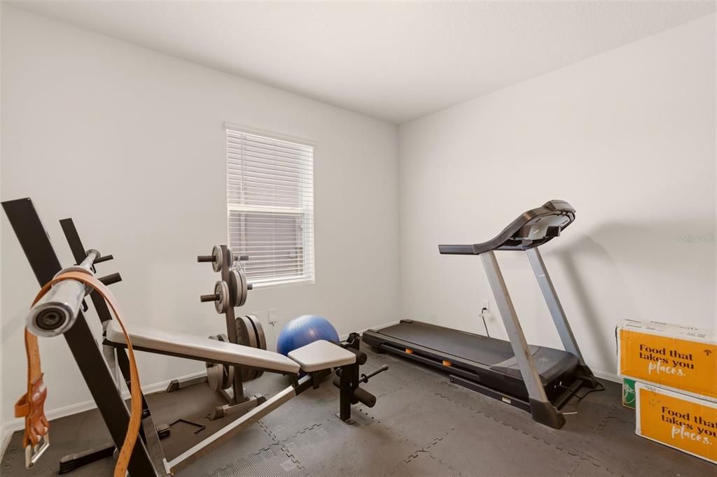 Active With Contract: $391,000 (4 beds, 2 baths, 1836 Square Feet)