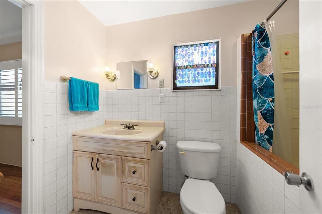 For Sale: $1,399,000 (0 beds, 0 baths, 5168 Square Feet)