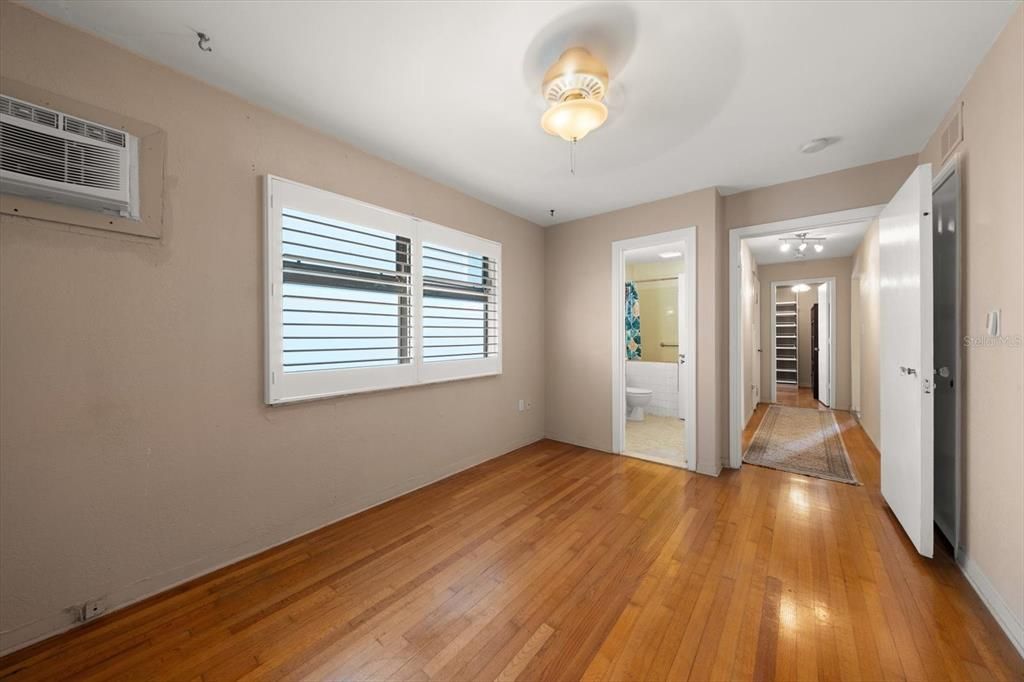 For Sale: $1,399,000 (0 beds, 0 baths, 5168 Square Feet)