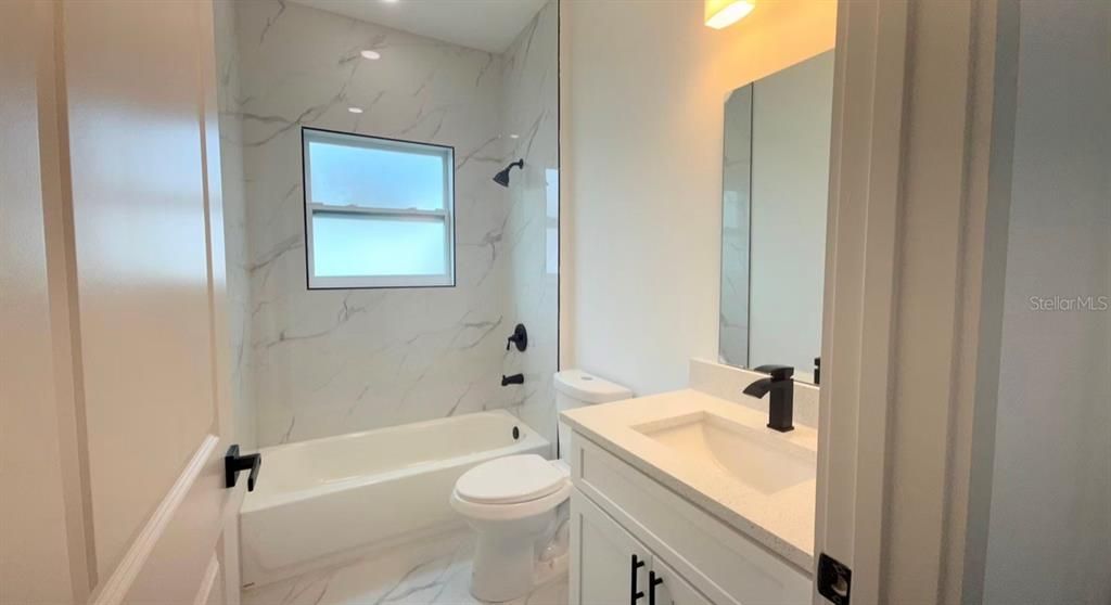 For Sale: $376,500 (4 beds, 2 baths, 1891 Square Feet)