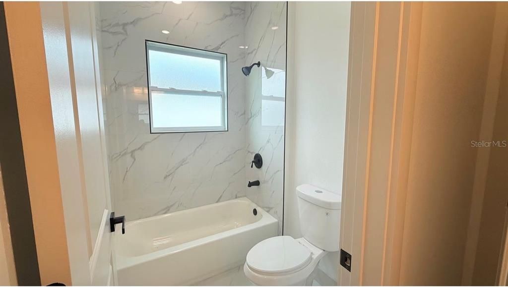 For Sale: $376,500 (4 beds, 2 baths, 1891 Square Feet)