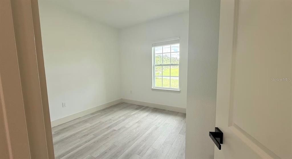 For Sale: $376,500 (4 beds, 2 baths, 1891 Square Feet)