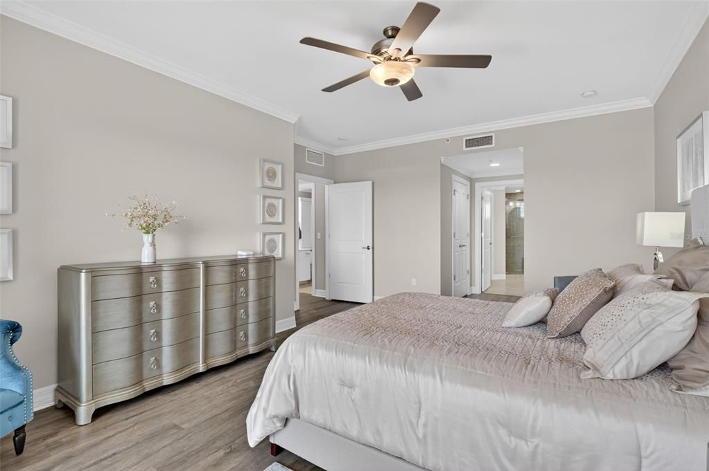 For Sale: $489,000 (2 beds, 2 baths, 1786 Square Feet)