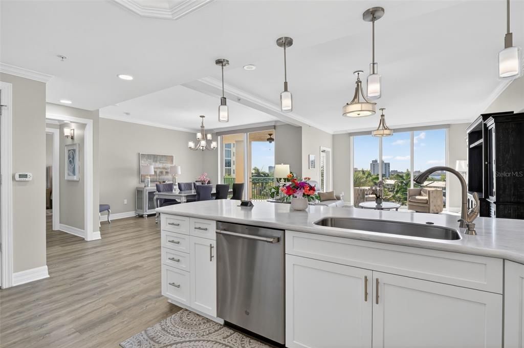 For Sale: $489,000 (2 beds, 2 baths, 1786 Square Feet)