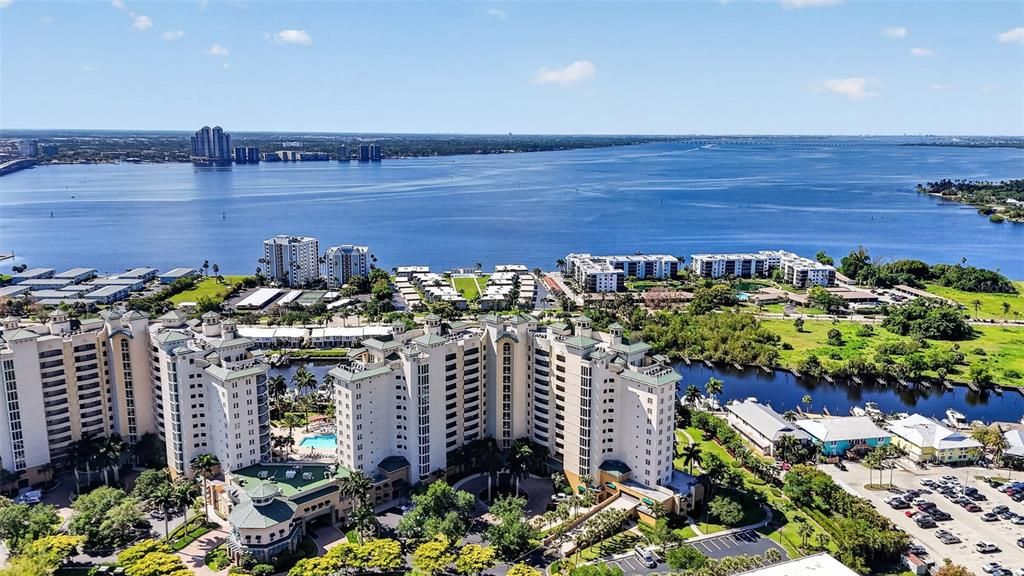 For Sale: $489,000 (2 beds, 2 baths, 1786 Square Feet)