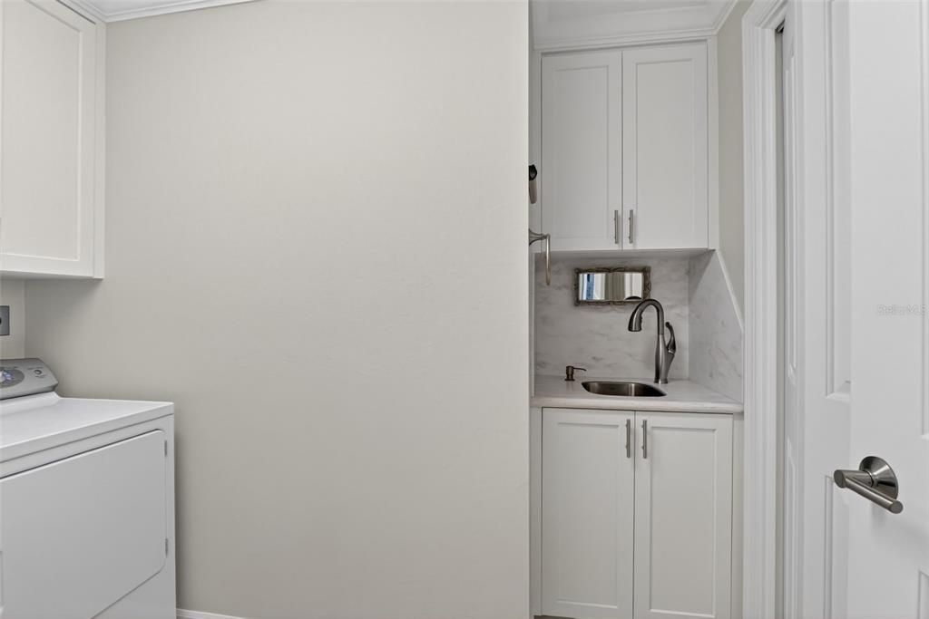 For Sale: $489,000 (2 beds, 2 baths, 1786 Square Feet)