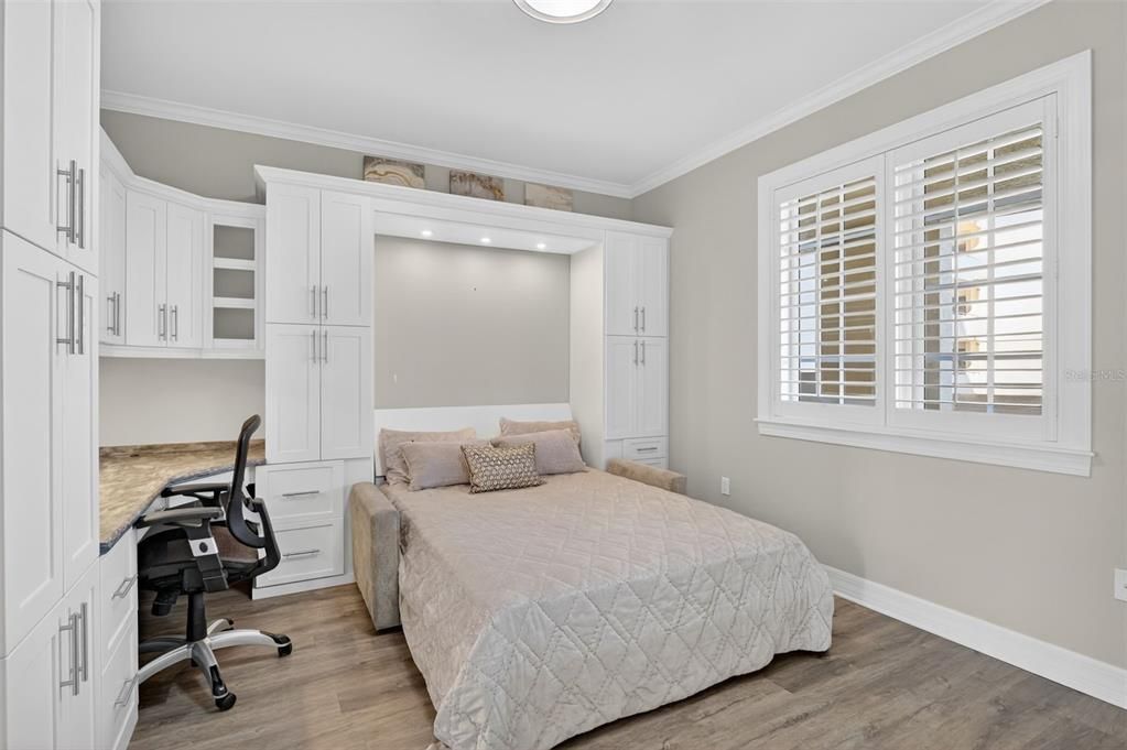 For Sale: $489,000 (2 beds, 2 baths, 1786 Square Feet)