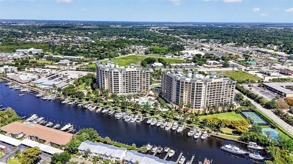 For Sale: $489,000 (2 beds, 2 baths, 1786 Square Feet)