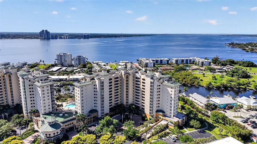 For Sale: $489,000 (2 beds, 2 baths, 1786 Square Feet)
