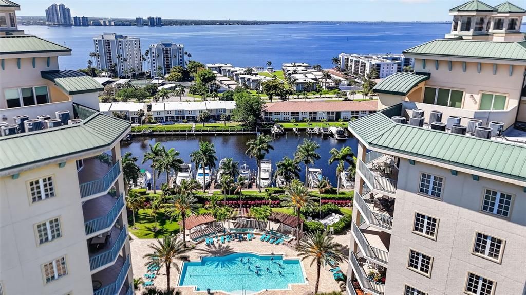 For Sale: $489,000 (2 beds, 2 baths, 1786 Square Feet)