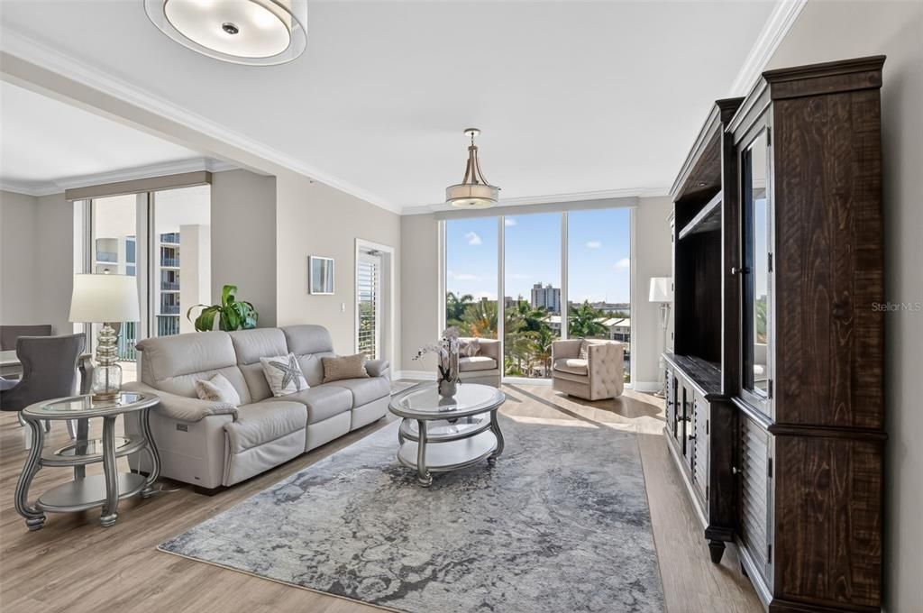 For Sale: $489,000 (2 beds, 2 baths, 1786 Square Feet)