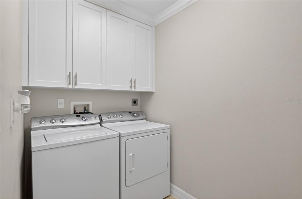 For Sale: $489,000 (2 beds, 2 baths, 1786 Square Feet)