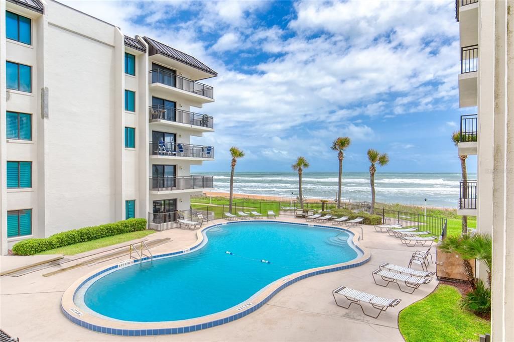 For Sale: $399,000 (2 beds, 2 baths, 1013 Square Feet)