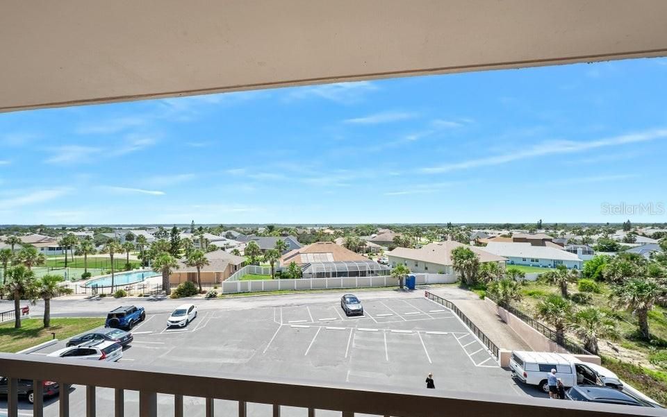 For Sale: $345,000 (2 beds, 2 baths, 1275 Square Feet)