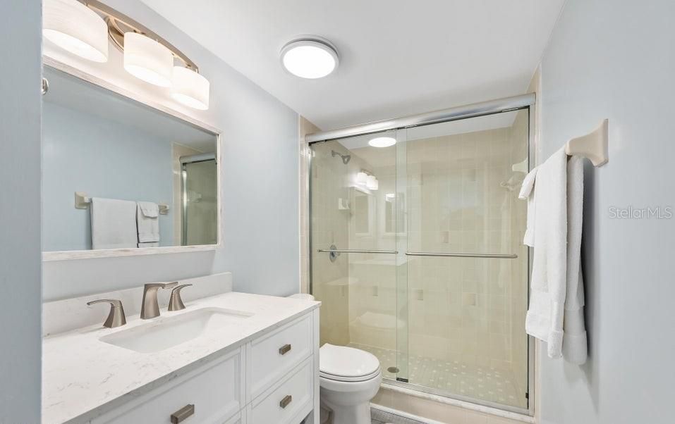 For Sale: $345,000 (2 beds, 2 baths, 1275 Square Feet)