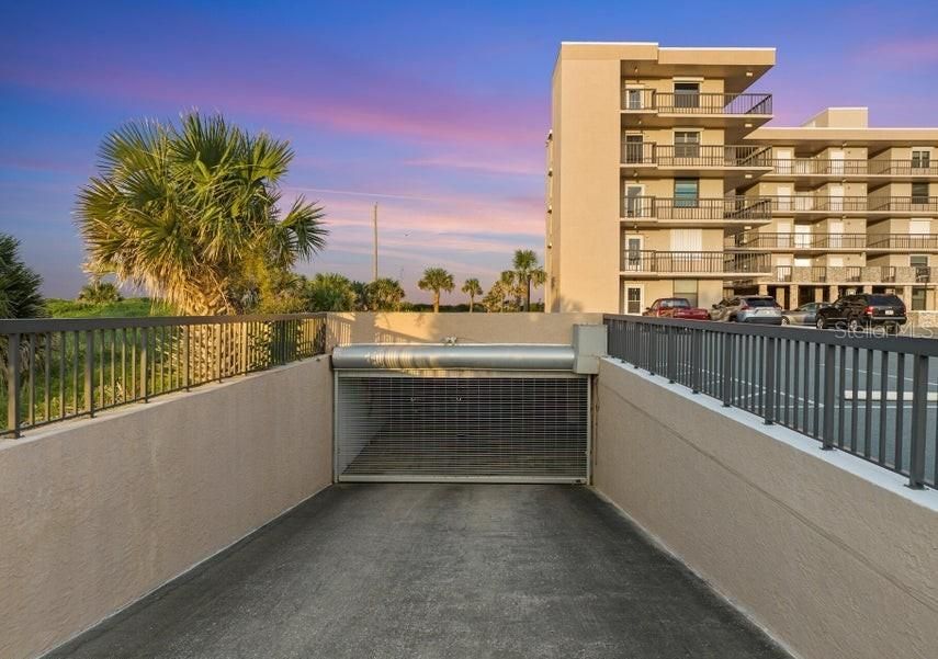For Sale: $345,000 (2 beds, 2 baths, 1275 Square Feet)