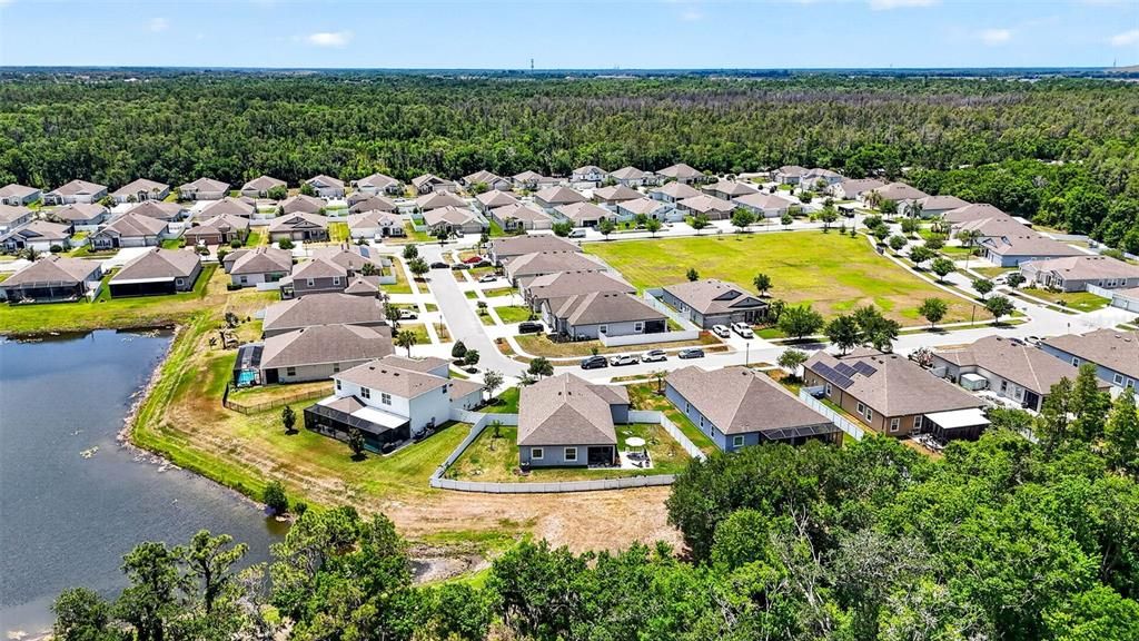 Activo con contrato: $430,000 (3 camas, 2 baños, 1978 Pies cuadrados)