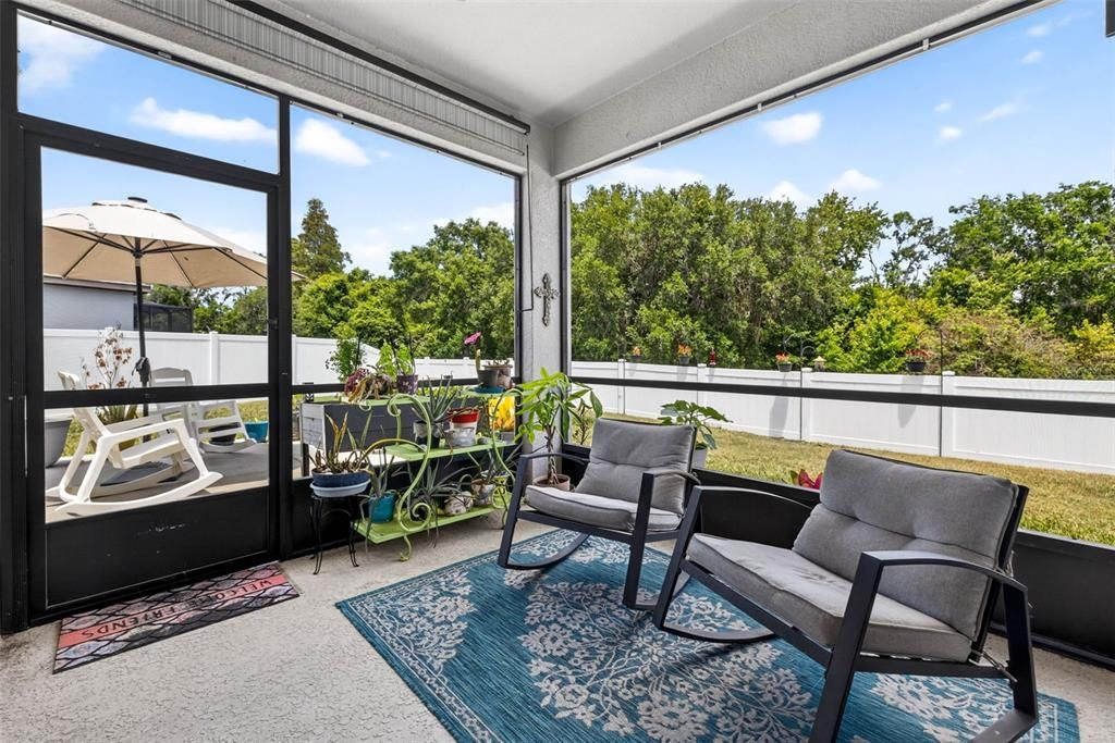 Activo con contrato: $430,000 (3 camas, 2 baños, 1978 Pies cuadrados)