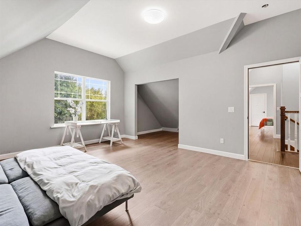 En Venta: $1,295,000 (4 camas, 5 baños, 3971 Pies cuadrados)