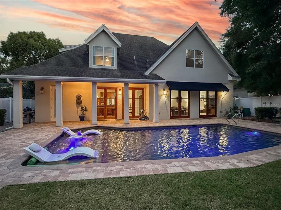 En Venta: $1,295,000 (4 camas, 5 baños, 3971 Pies cuadrados)