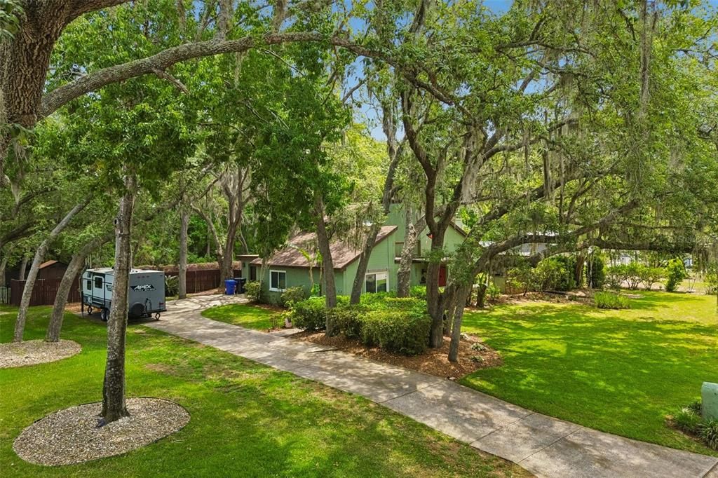 Active With Contract: $515,000 (3 beds, 2 baths, 1739 Square Feet)