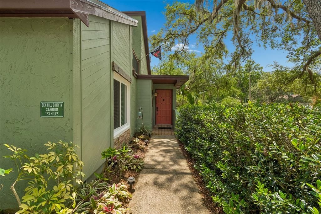 Active With Contract: $515,000 (3 beds, 2 baths, 1739 Square Feet)