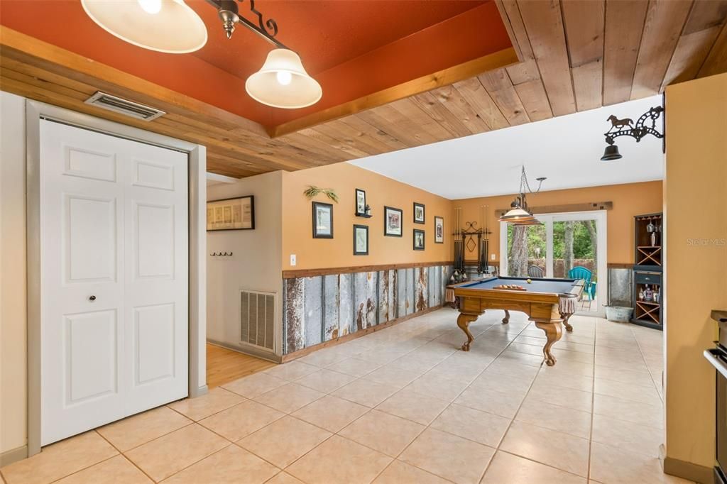 Active With Contract: $515,000 (3 beds, 2 baths, 1739 Square Feet)