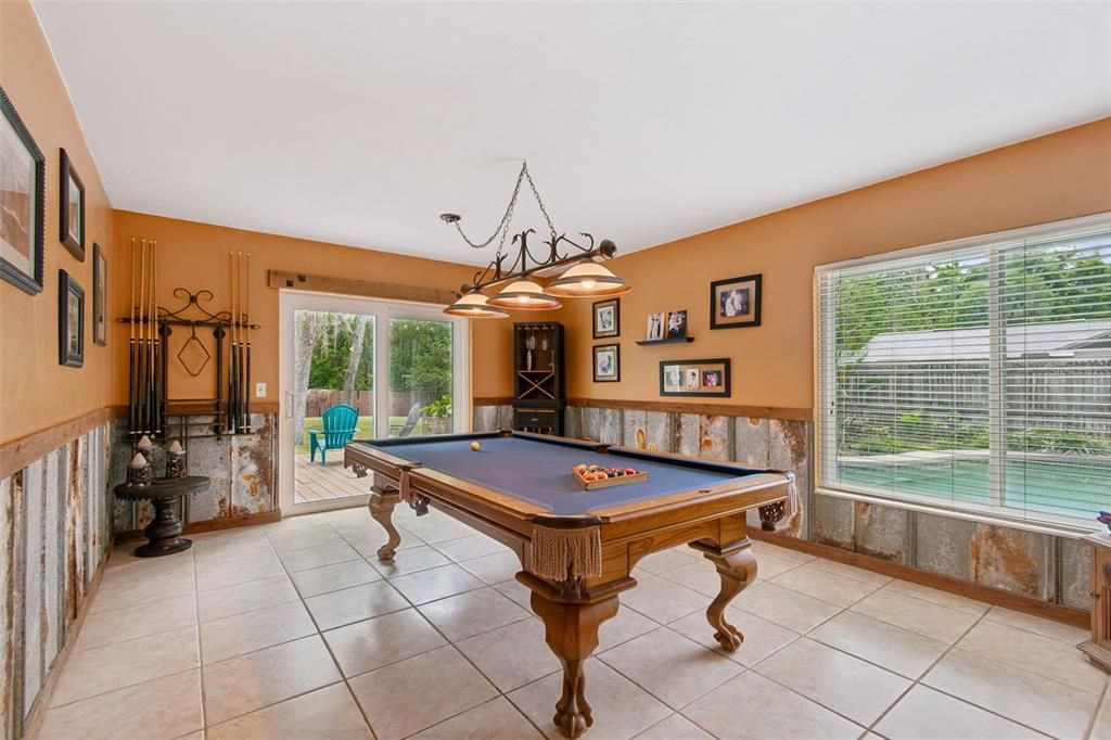 Active With Contract: $515,000 (3 beds, 2 baths, 1739 Square Feet)