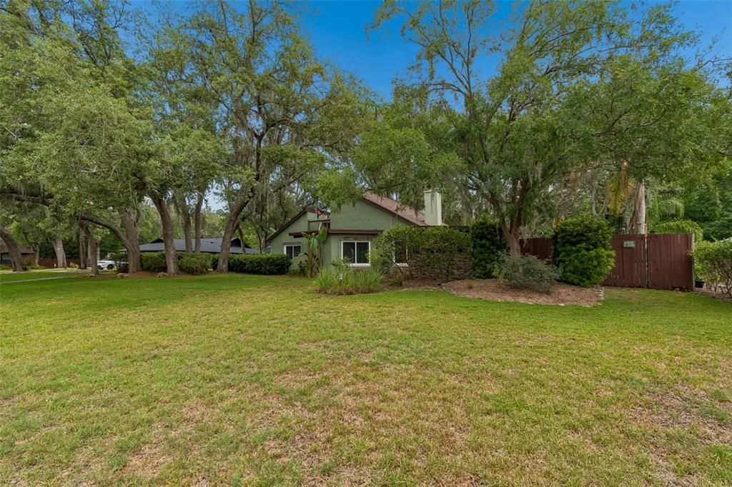 Active With Contract: $515,000 (3 beds, 2 baths, 1739 Square Feet)