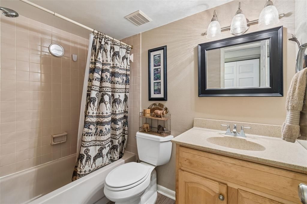 Active With Contract: $515,000 (3 beds, 2 baths, 1739 Square Feet)
