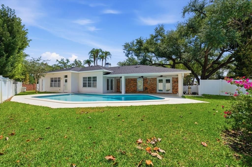 Activo con contrato: $850,000 (4 camas, 3 baños, 3081 Pies cuadrados)