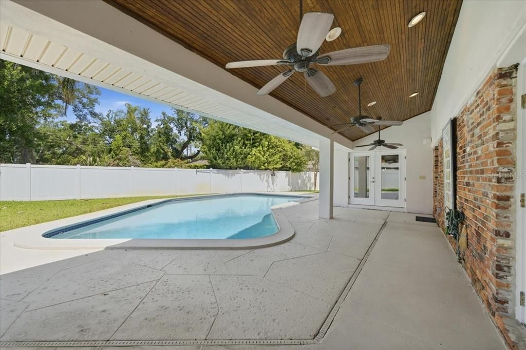 Activo con contrato: $850,000 (4 camas, 3 baños, 3081 Pies cuadrados)