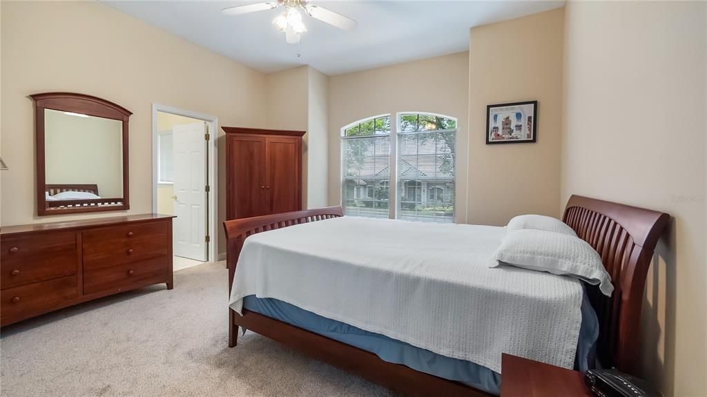 For Sale: $1,049,000 (4 beds, 3 baths, 3532 Square Feet)