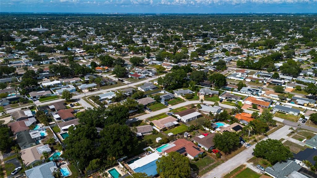 Activo con contrato: $450,000 (3 camas, 2 baños, 1662 Pies cuadrados)
