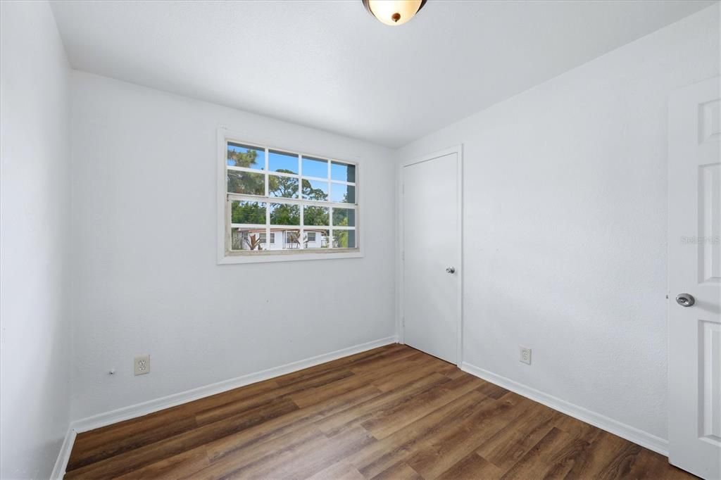 В аренду: $2,295 (4 спален, 2 ванн, 1419 Квадратных фут)