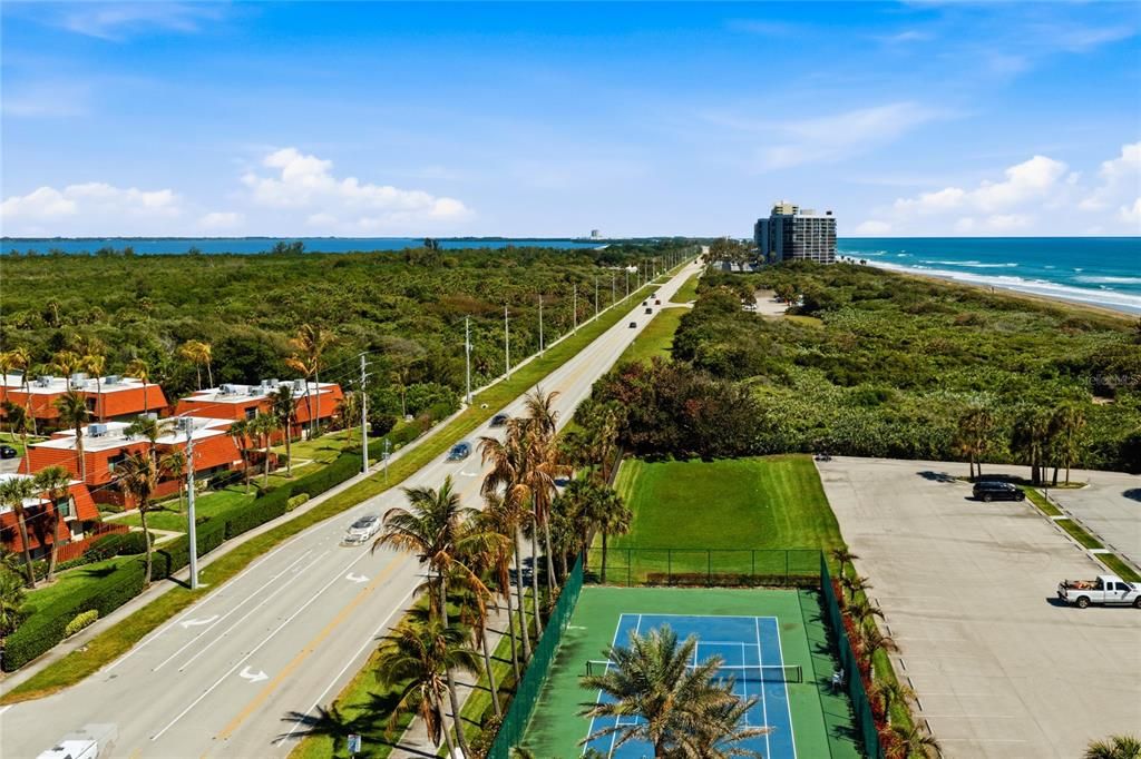 For Sale: $624,900 (2 beds, 2 baths, 1112 Square Feet)