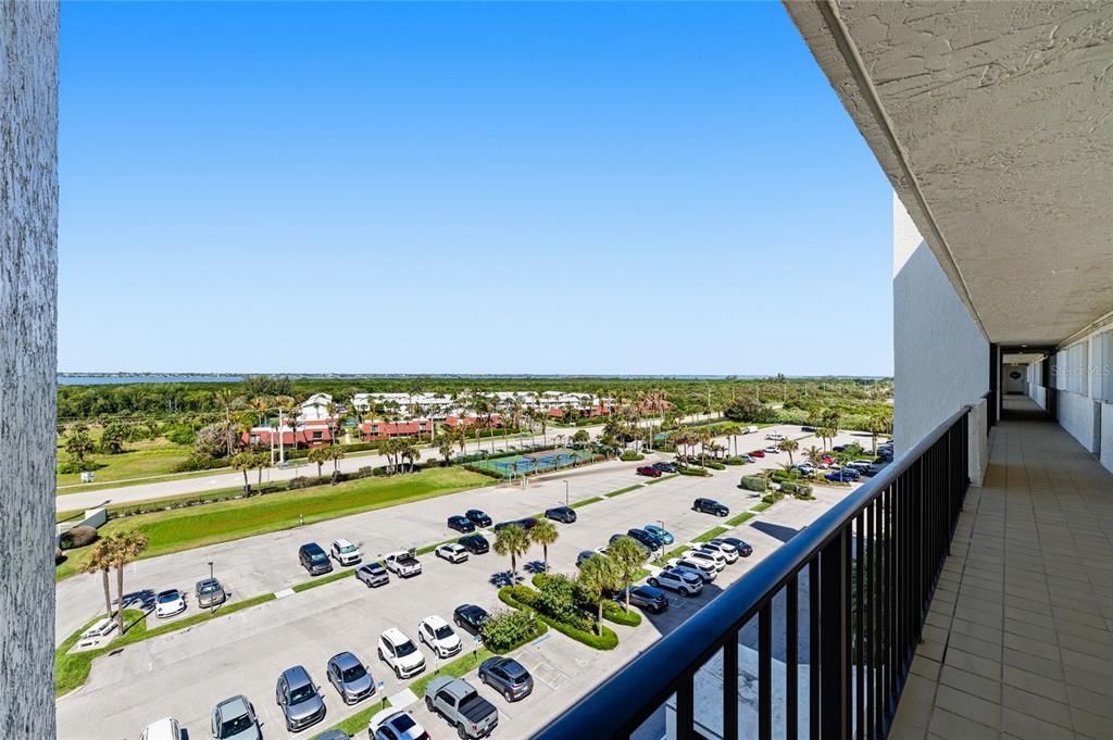 For Sale: $624,900 (2 beds, 2 baths, 1112 Square Feet)