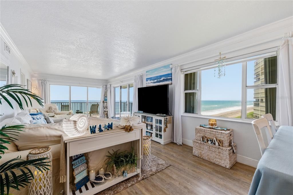 For Sale: $624,900 (2 beds, 2 baths, 1112 Square Feet)