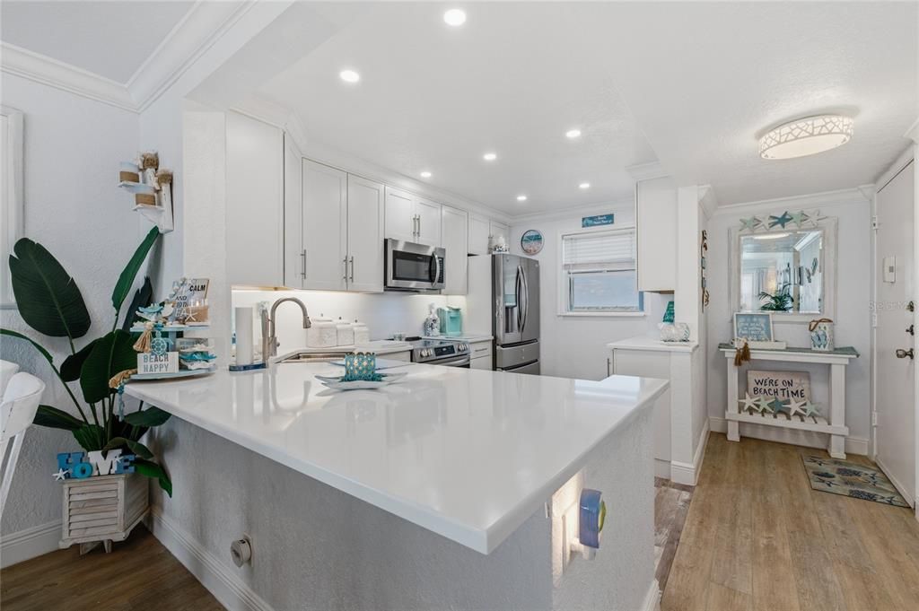 For Sale: $624,900 (2 beds, 2 baths, 1112 Square Feet)