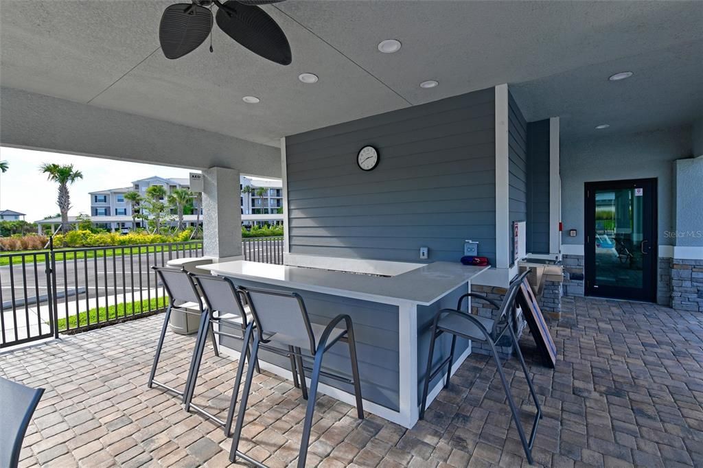 Active With Contract: $425,000 (3 beds, 2 baths, 1302 Square Feet)