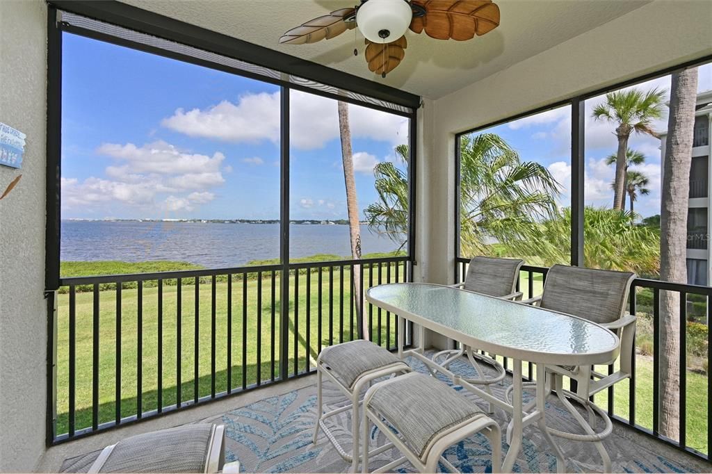 Active With Contract: $425,000 (3 beds, 2 baths, 1302 Square Feet)