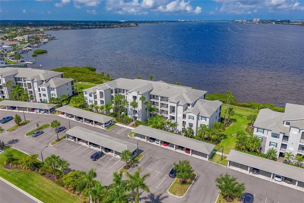 Active With Contract: $425,000 (3 beds, 2 baths, 1302 Square Feet)