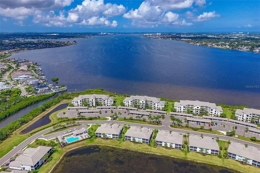 Active With Contract: $425,000 (3 beds, 2 baths, 1302 Square Feet)