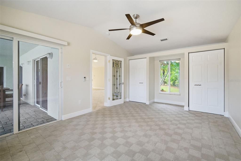 Active With Contract: $799,900 (3 beds, 2 baths, 1929 Square Feet)